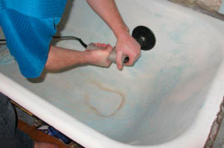 Как очистить ванну от налета и ржавчины