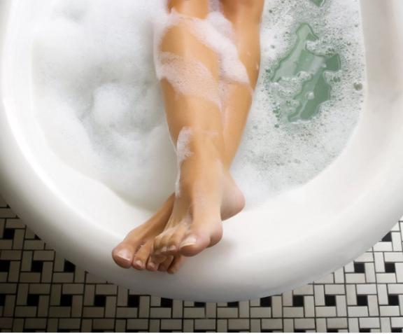 горячие ванночки для ног полезны