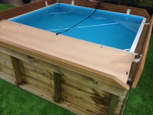 деревянный бассейн