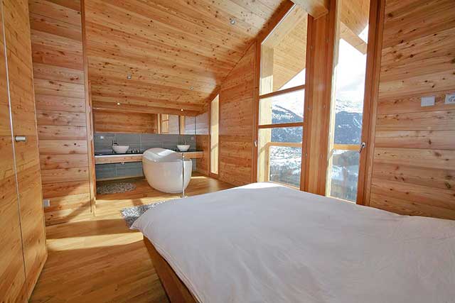 Как красиво сделать дизайн ванной в деревянном доме (52 фото)