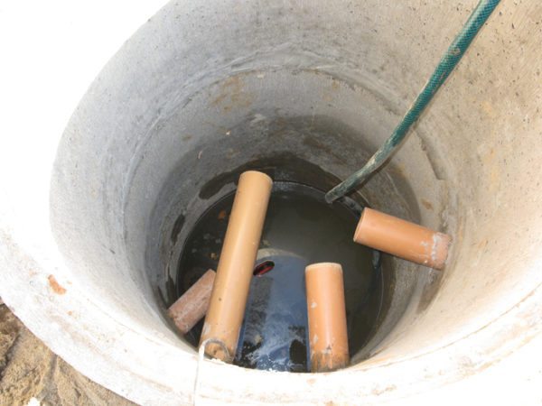 Пример коллектора, объединяющего трубы ливневой канализации
