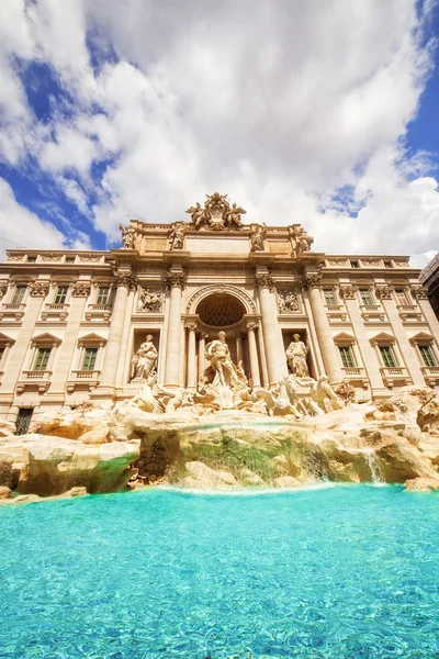 Фонтан Треви (fontana di trevi) в Риме, Италия — стоковое фото